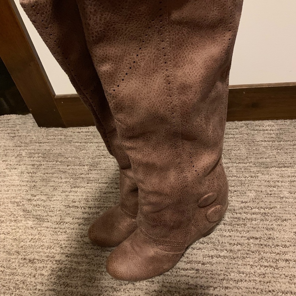 Not Rated talk boots size 6.5